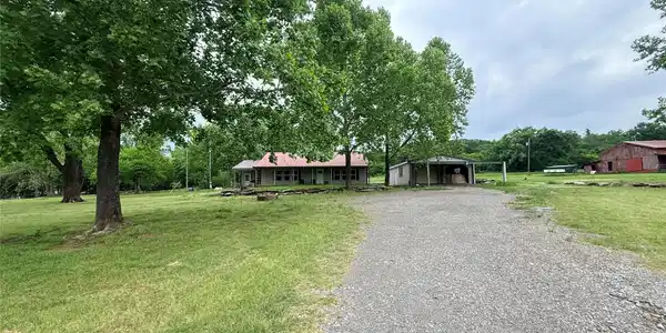 2002 Cedar Bluff Road