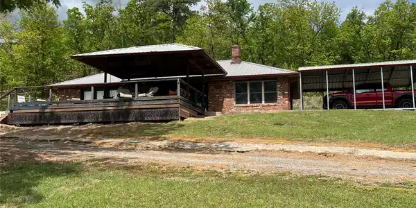 452533 E 1627 Road