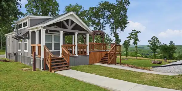 451479 Hwy 82 Loop