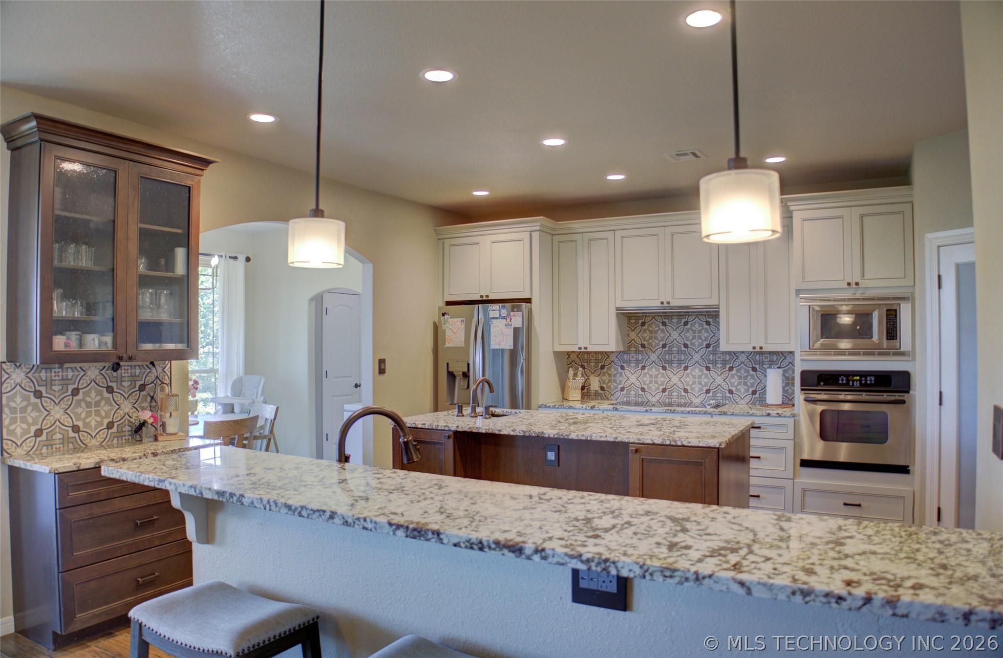 Image 2: Kitchen