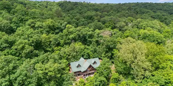 Image 3: Main log cabin