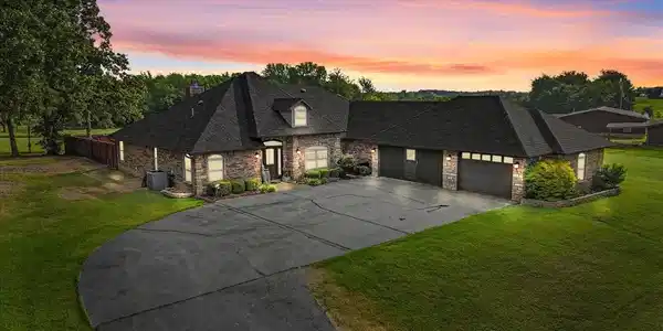 25390 Winding Trail Road