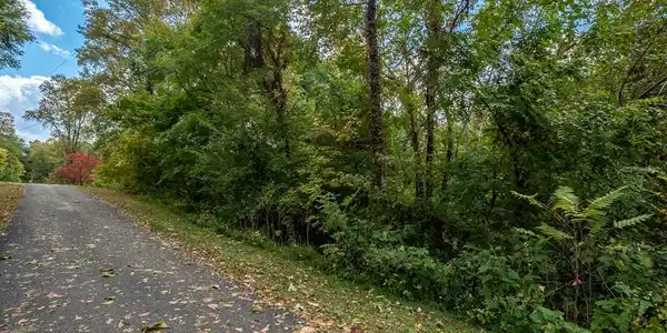1.8ac Baker Mtn Rd
