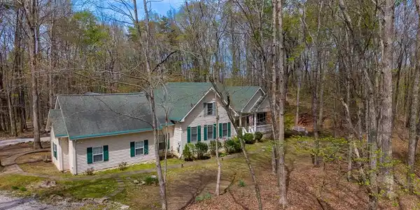 455 Bluff View Dr