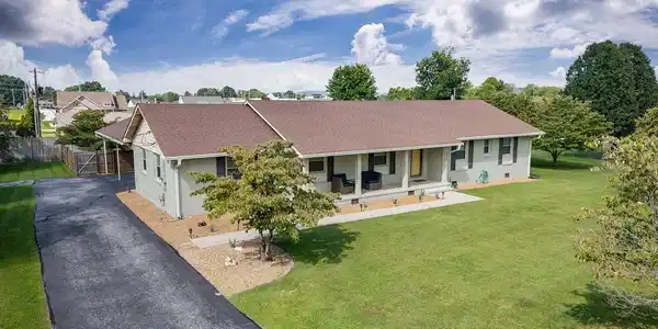 1520 Randy Dr
