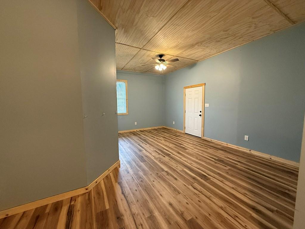 Image 2: Apartment
