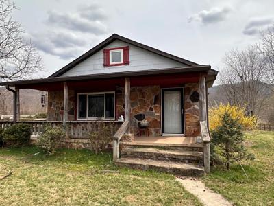 1370 Clay Hill Rd