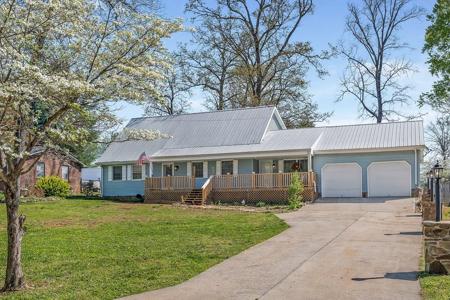 221 MAGNOLIA ROAD