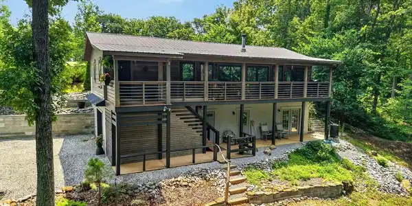 361 Bear Knob Ln