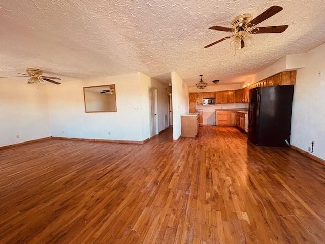 Image 3: Living Room Area