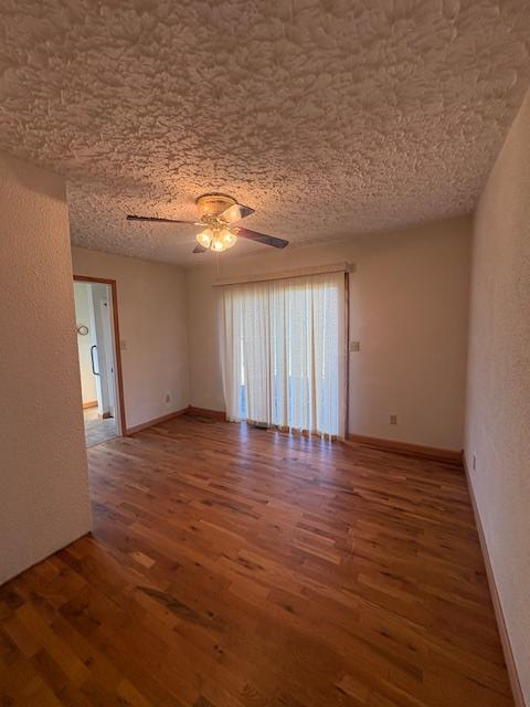 Image 4: Living Room Area