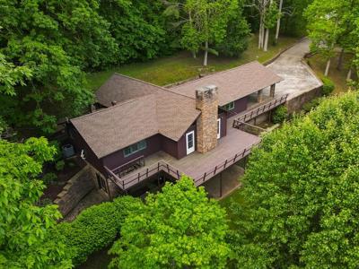 111 Villa Dr