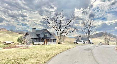 232 Farmhouse Village Trail