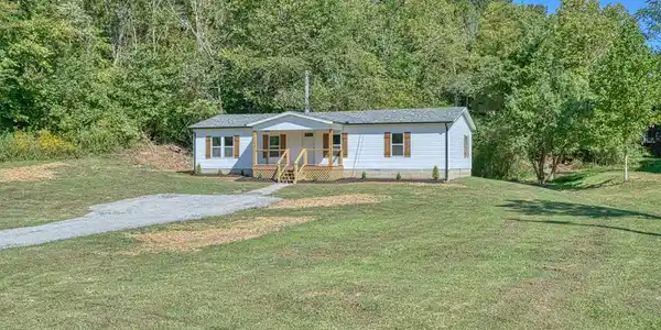 2204 Wartrace Hwy