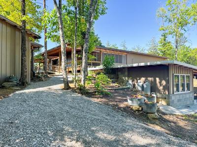 564 Deep Branch Ln