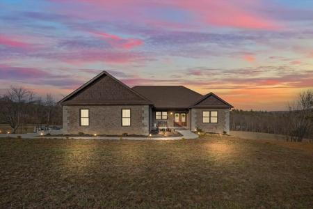 277 Houston Dr