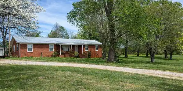 2633 Spencer Rd