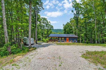 3205 Apache Rd