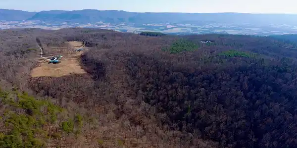100AC Valley View Rd