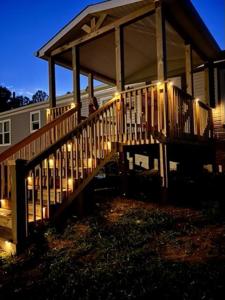 158 Earl Phillips Ln