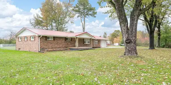 74 Farmer Rd