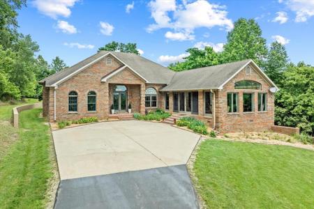 360 Long Hollow Ln