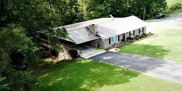 1570 Verna Qualls Rd