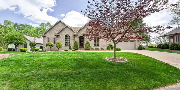 120 Valarian Dr.