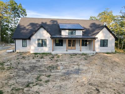 1015 Eastridge Pass