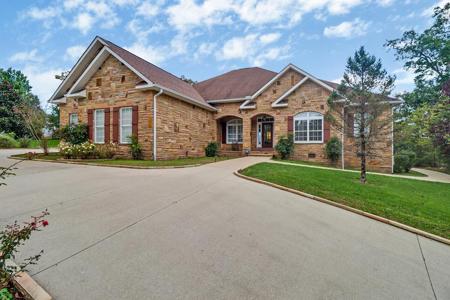 221 Wind Song Trail