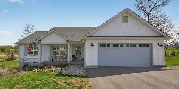 154 Primrose Ln