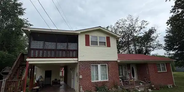 724 Jamestown Hwy