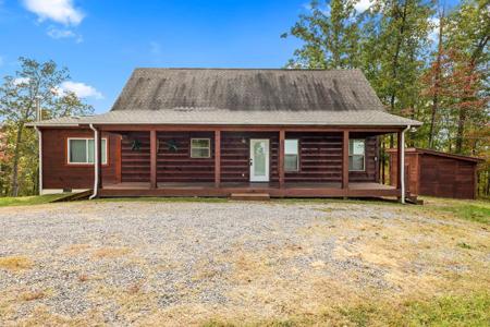 604 Hickory Lane
