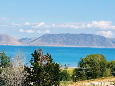 126 LAKESIDE DR