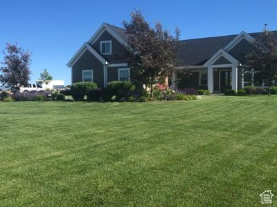 2137 LAKEVIEW CIR