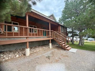 358 MAPLE DR