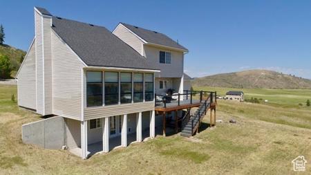 1204 HYPERION WAY