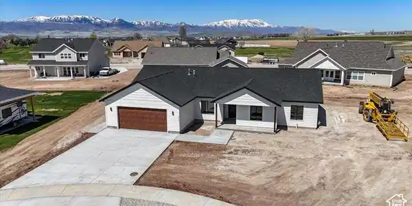 432 TEE CIR