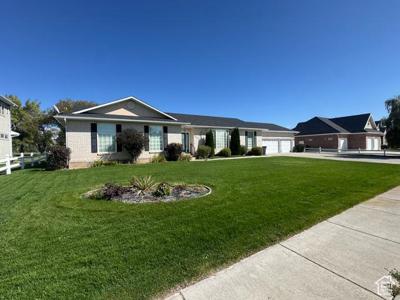 1120 DOUBLE EAGLE CIR