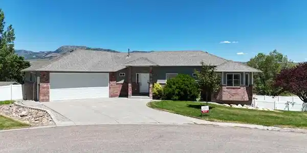 100 MOUNTAIN VIEW DR