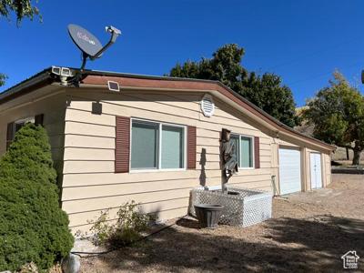 8402 N HIGHWAY 34