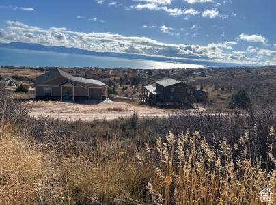 33 DOGWOOD CIR