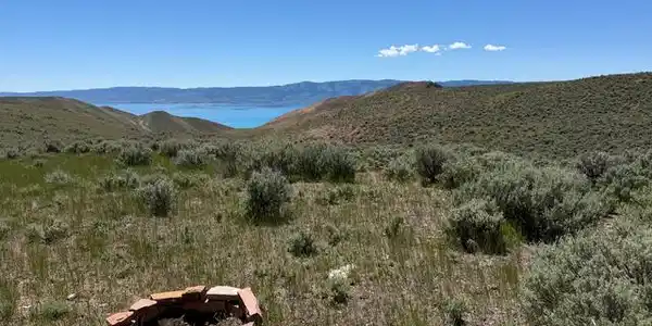 MUD SPRINGS & FLAT RD RD