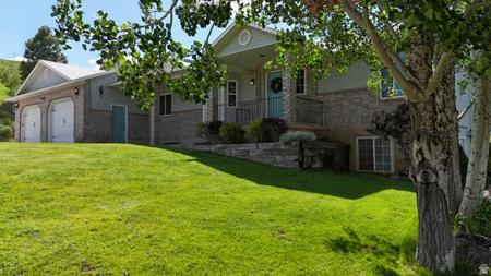9029 N TREASURETON RD