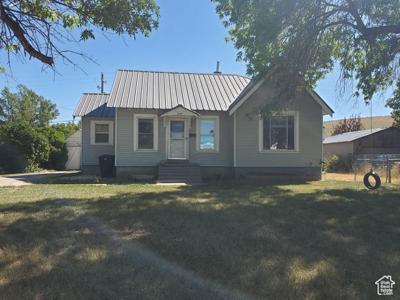 268 S 4TH ST