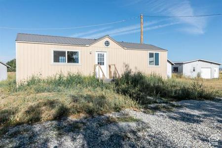 2578 S HWY 34 S