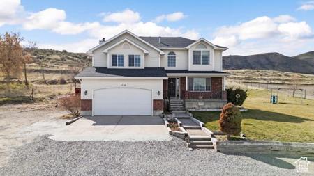 1738 S HWY 36 W