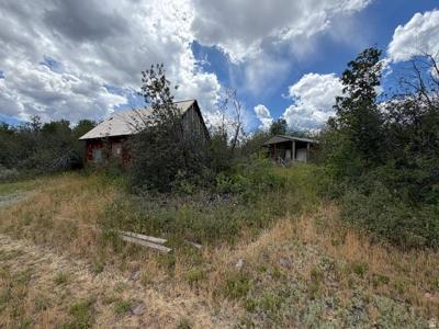 7990 STAUFFER CANYON RD