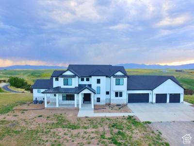 2346 LAKE CIR