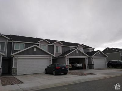 55 CEDAR LN